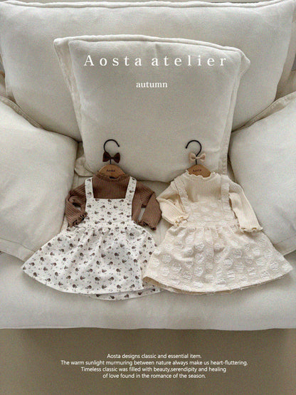 【韓国直送便】Flower suspender skirt / 2color / S(70)-XXL(110) / AOSTA 2024fw / ko117