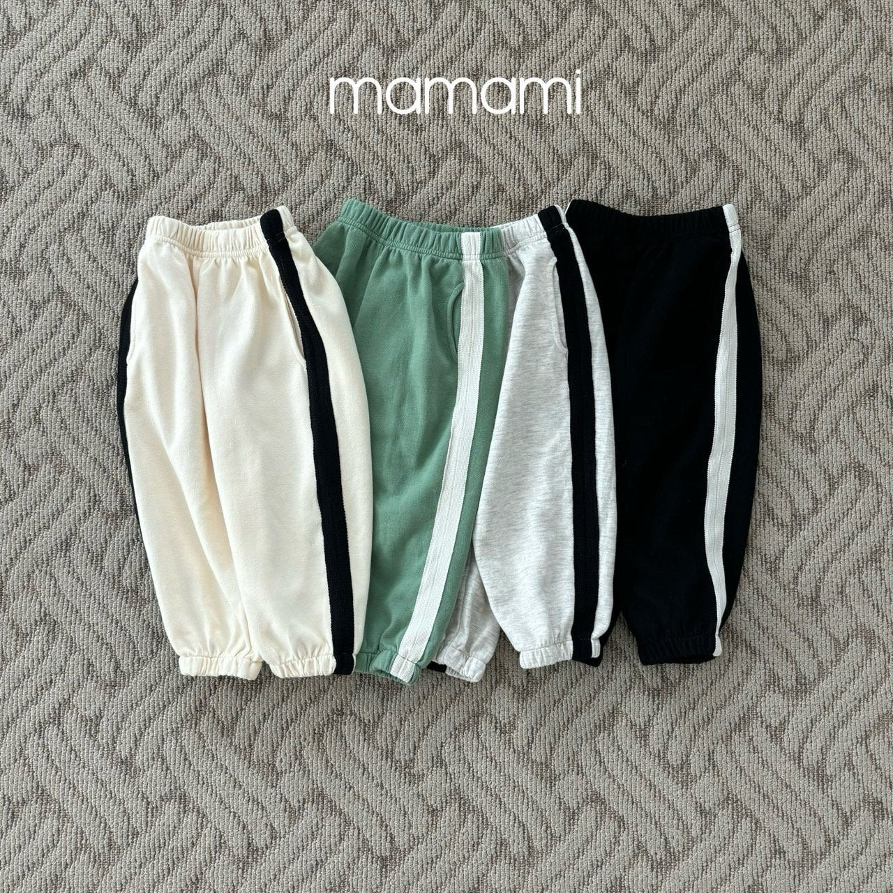 【韓国直送便】Line jogger pants / 3color / XS(80)-XL(120) & JS(130)-JM(140) / mamami 2024fw / ko128