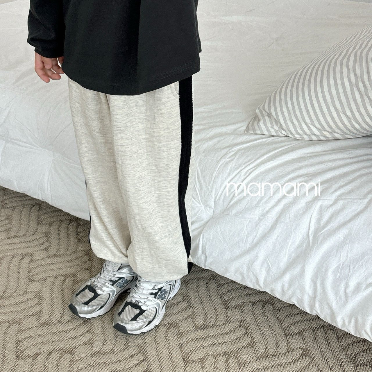 【韓国直送便】Line jogger pants / 3color / XS(80)-XL(120) & JS(130)-JM(140) / mamami 2024fw / ko128