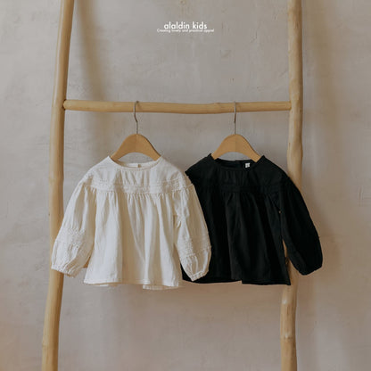 【韓国直送便】ko143 Lace yoke blouse / 2color / XS(75)-XL(115) / aladin kids 2024fw