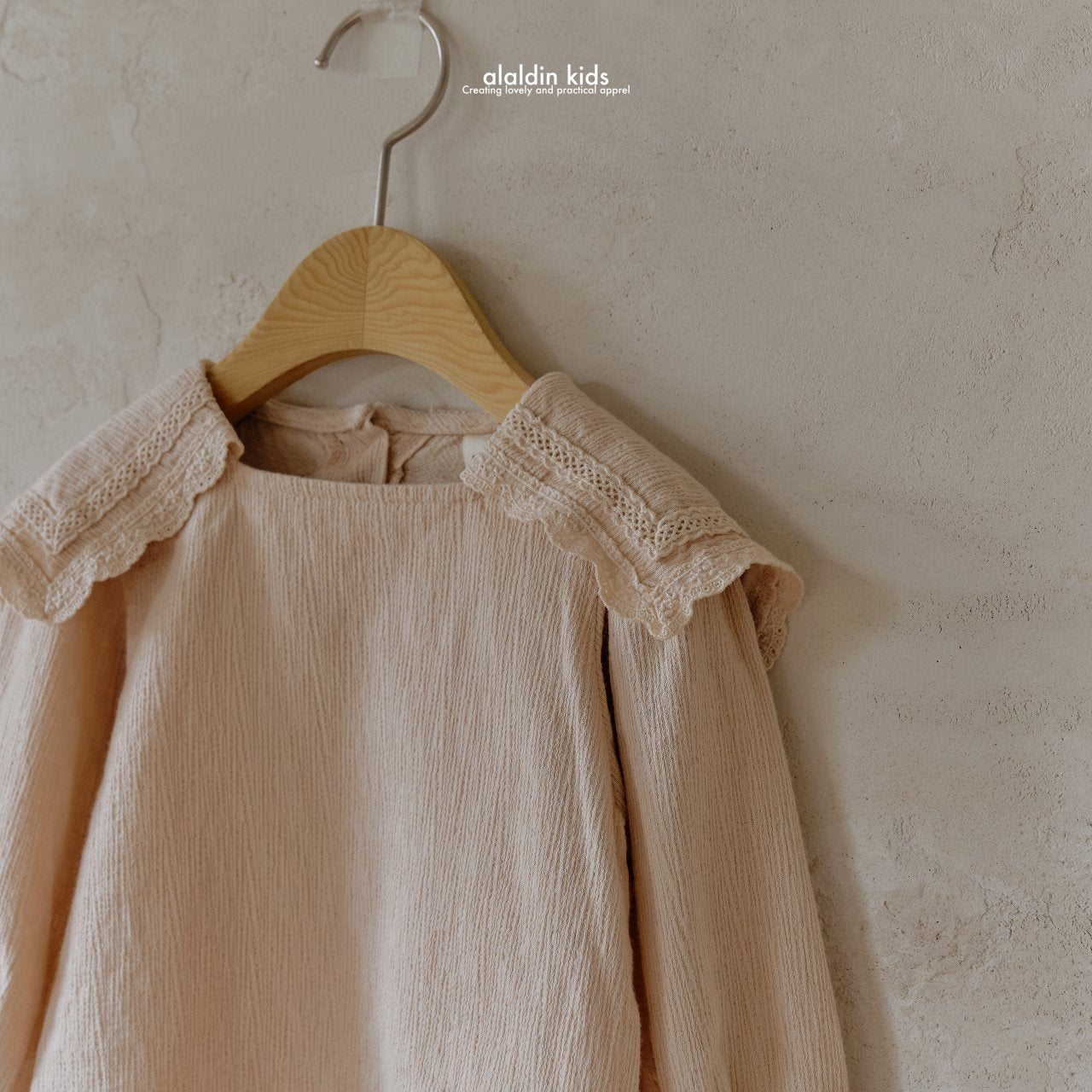 【韓国直送便】ko146 Square collar blouse / 2color / XS(75)-XL(115) / aladin kids 2024fw