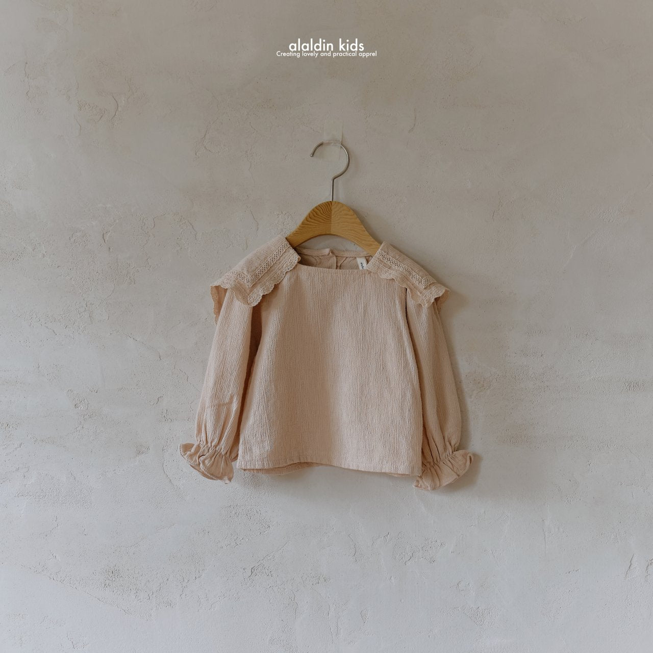 【韓国直送便】ko146 Square collar blouse / 2color / XS(75)-XL(115) / aladin kids 2024fw