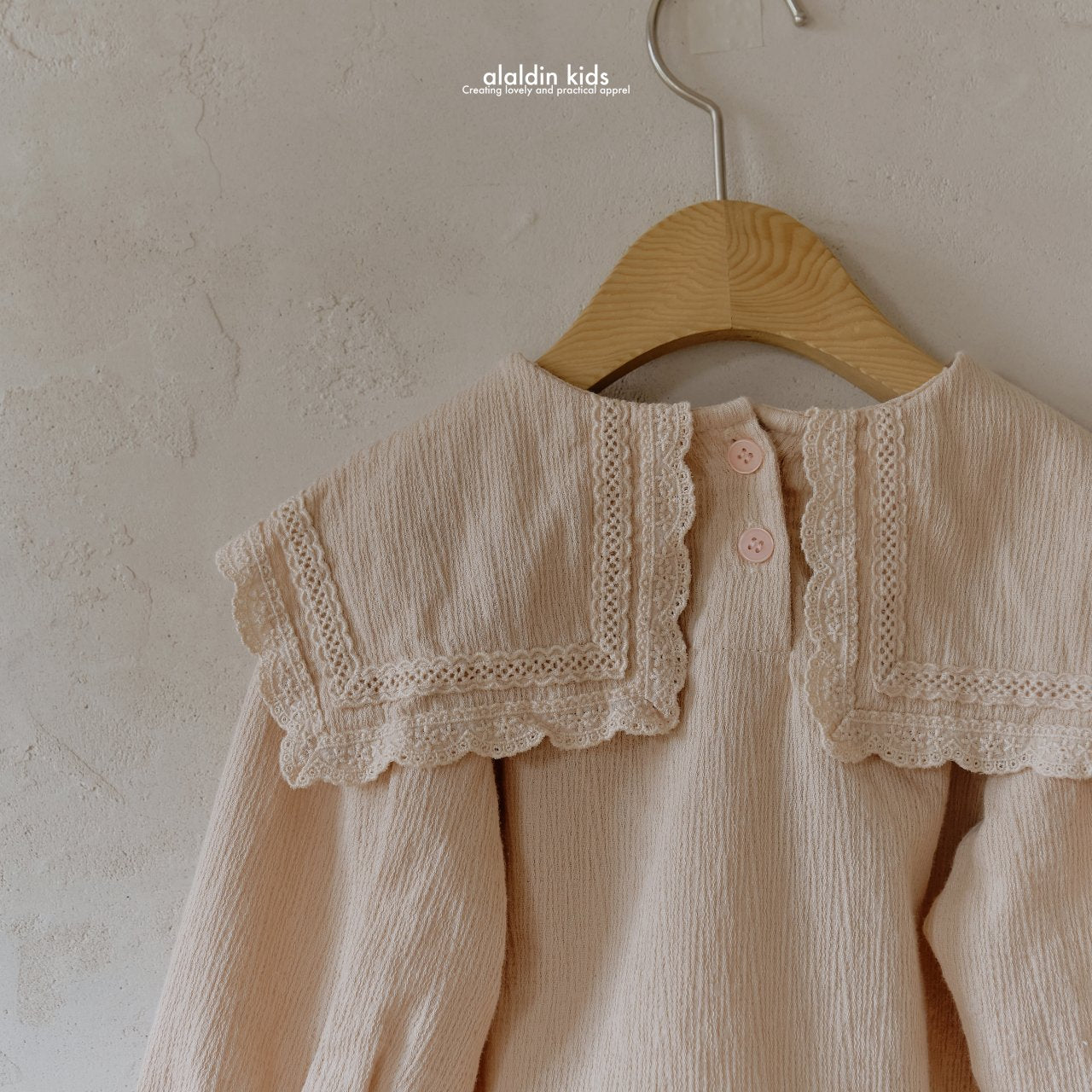 【韓国直送便】ko146 Square collar blouse / 2color / XS(75)-XL(115) / aladin kids 2024fw