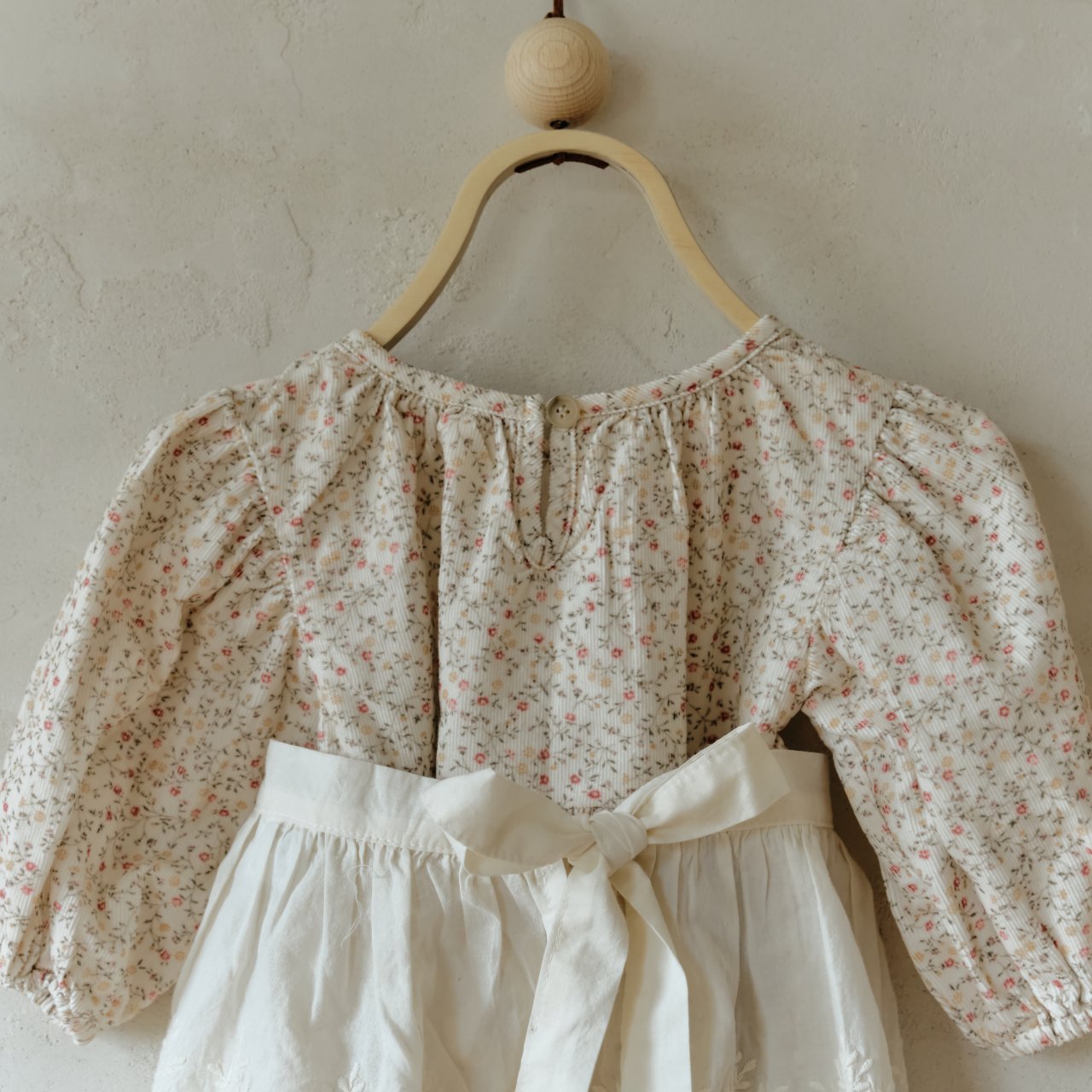 【韓国直送便】ko156 Lace apron / 1color / 2size / aladin kids 2024fw