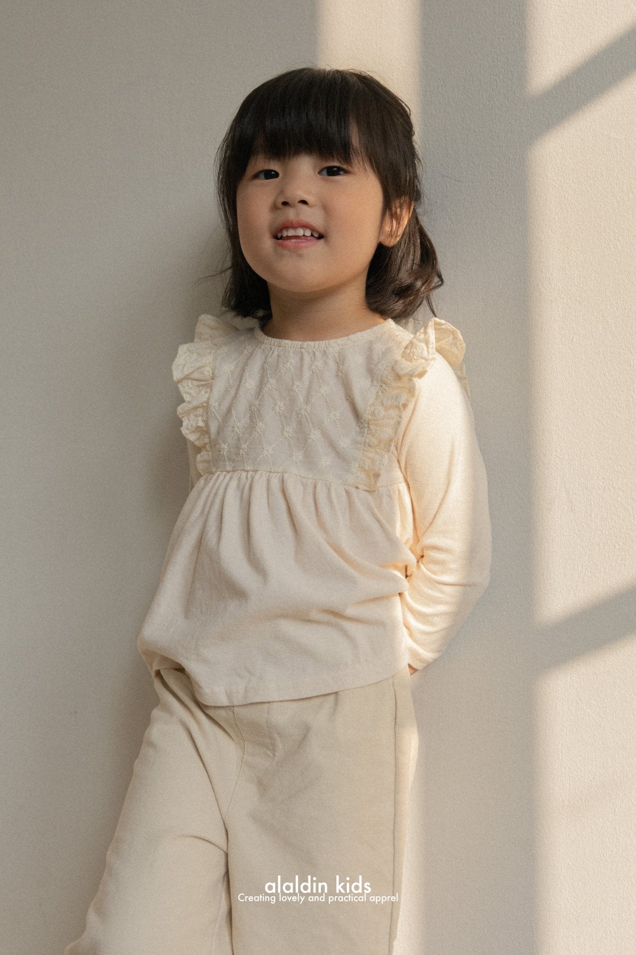 【韓国直送便】ko149 Lace wings blouse / 2color / XS(75)-XL(115) / aladin kids 2024fw