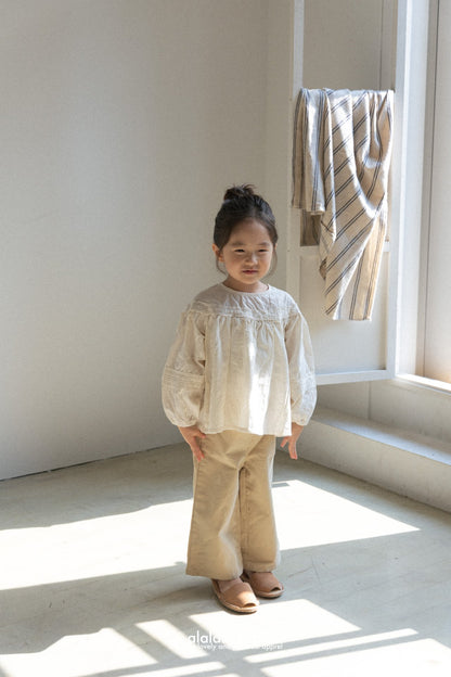 【韓国直送便】ko153 Autumn embroidered straight pants / 2color / XS(75)-XL(115) / aladin kids 2024fw