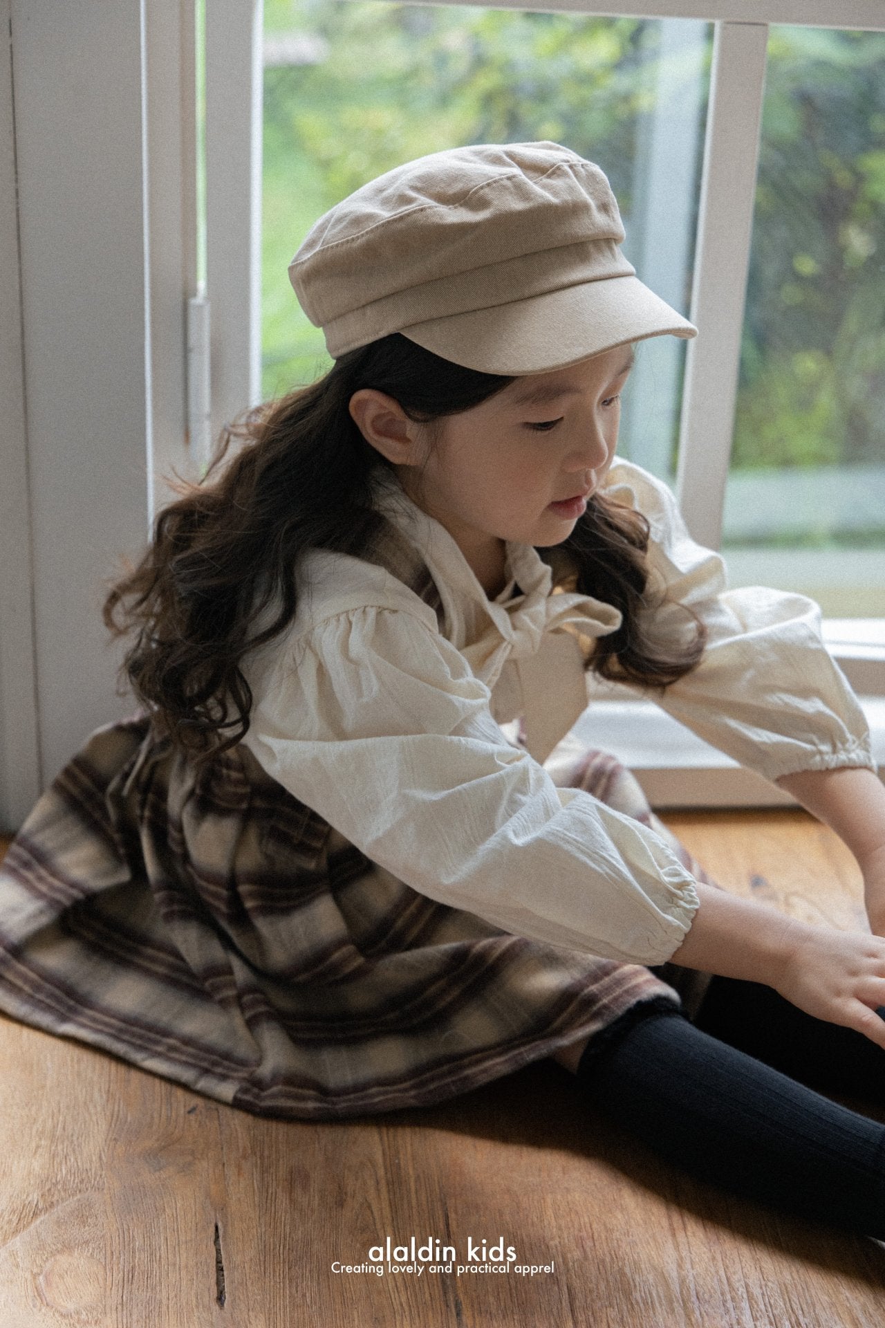 【韓国直送便】ko147 Neck ribbon blouse / 2color / XS(75)-XL(115) / aladin kids 2024fw