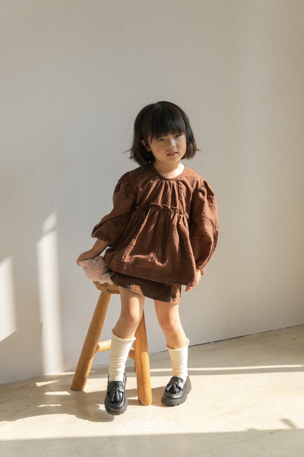 【韓国直送便】ko145 Wave frill blouse / 2color / XS(75)-XL(115) / aladin kids 2024fw